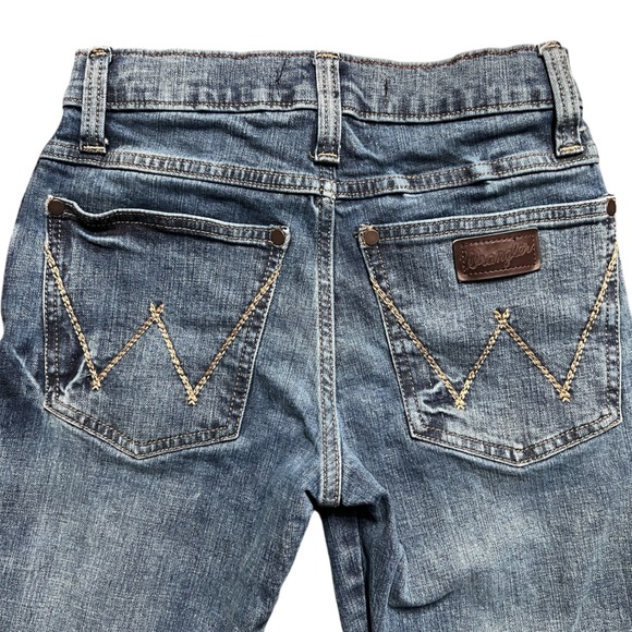 Wrangler Retro Relaxed Boot Cut Jeans Women's Blue Denim - Picture 1 of 6